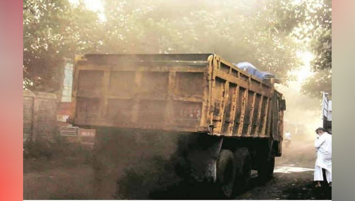Transportation of sand cement gravel by trucks dumpers and rotary mixers near under-construction buildings will start in open mode