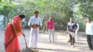 In the wake of the inauguration of the Lord Shriram temple in Ayodhya BJP representatives have started cleaning the premises of many temples