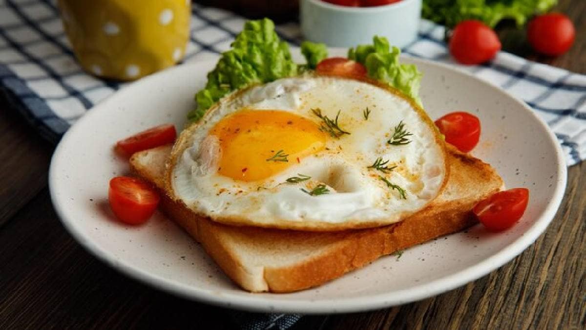सकाळी ऑफिसला जायला उशीर होतो? अशावेळी ५ मिनिटांत तयार करा 'हा' हेल्दी