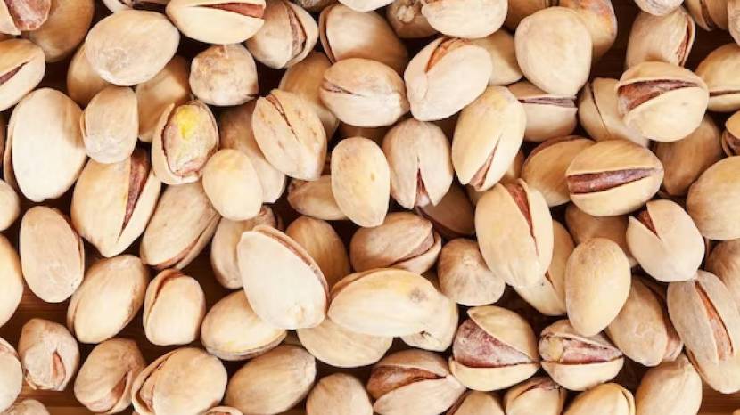 Know Pistachio Benefits For Health in winter