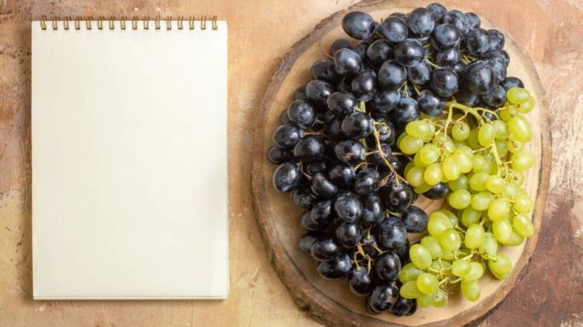 Seven Healthy Reasons To Eat Grapes Regularly It contains many important vitamins and minerals