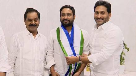 Ambati Rayudu quit the YSRCP Party