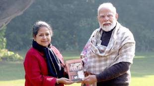 sharmistha mukherjee meets pm modi