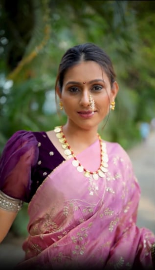 Reshma Shinde Pink Nauvari Saree