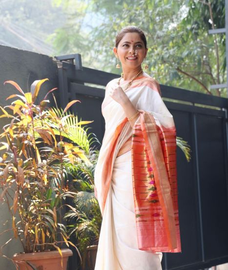 Sonalee Kulkarni White Paithani Saree