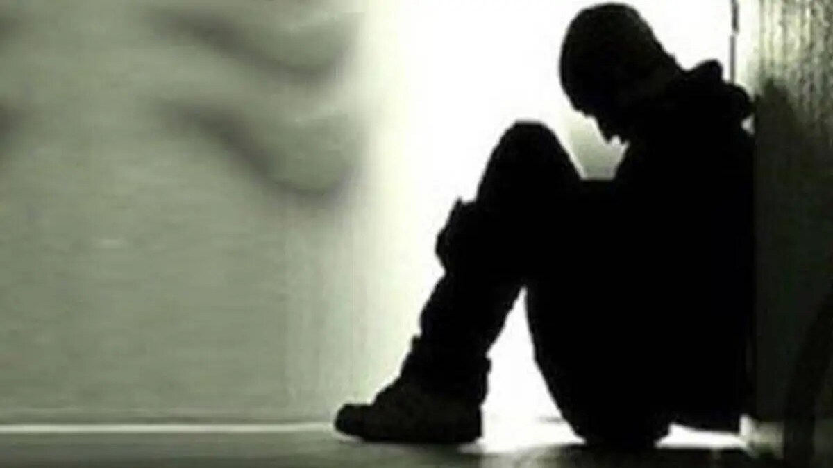 pune mundhwa police marathi news, police saved life of boy marathi news