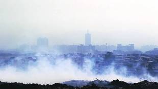 deonar air polluted due to fire and burning garbage heap