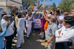 various parties protested against governments by carrying out funeral procession of evm