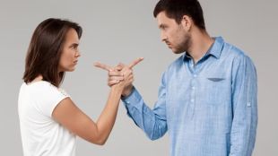 four tips to detect unhealthy relationship