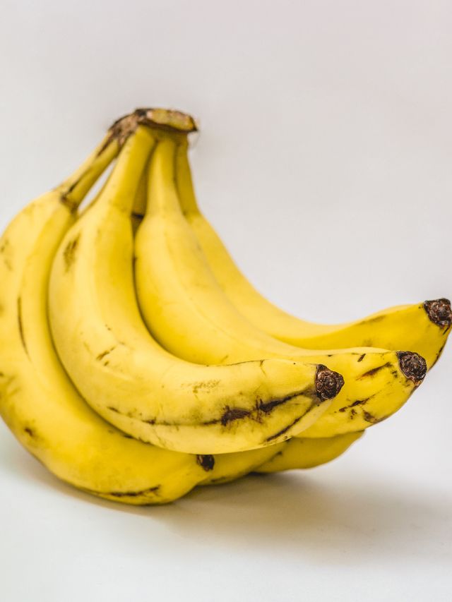 beneficial to eat banana in winter health tips gujarati news