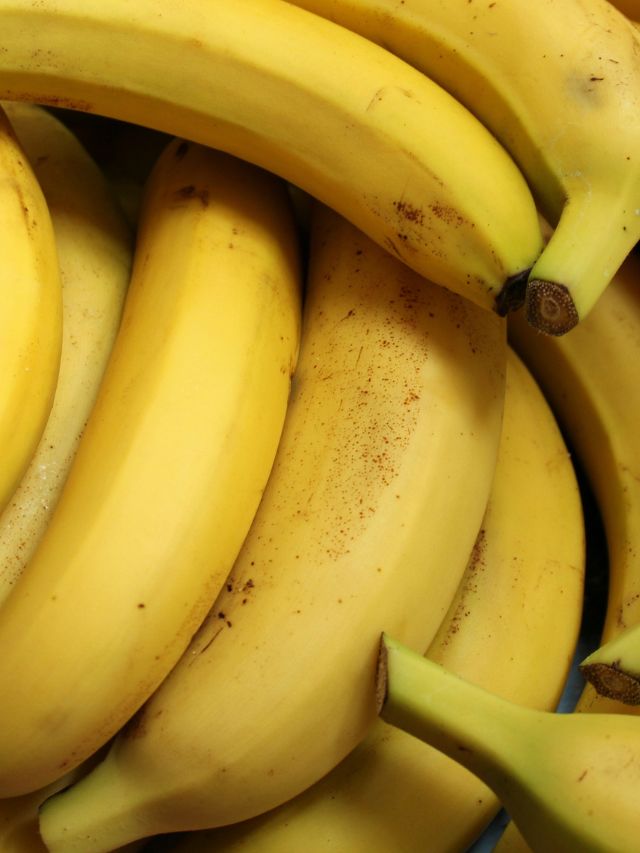 beneficial to eat banana in winter health tips gujarati news