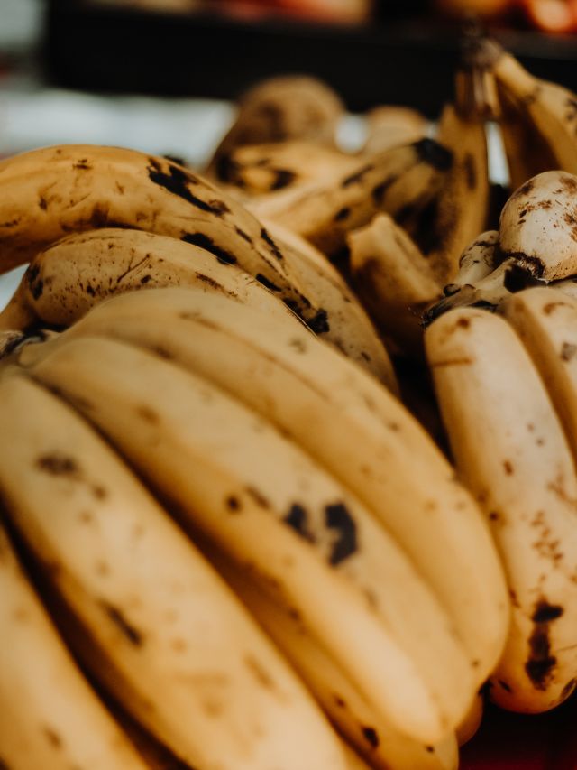 beneficial to eat banana in winter health tips gujarati news