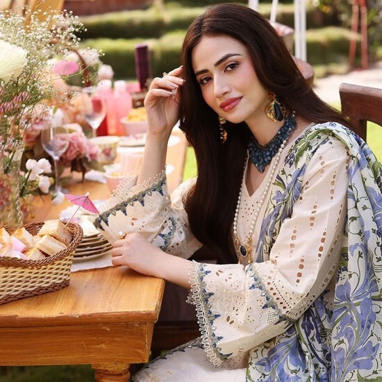 Pakistani actress Sana Javed wedding with Shoaib Malik