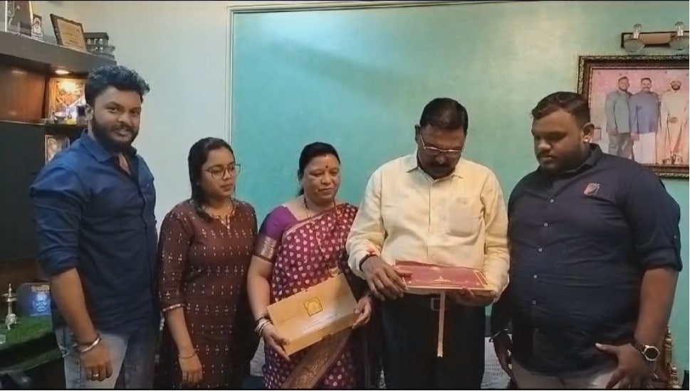 A couple from Kharghar Colony selected for Pranapatistha ceremony of Ram Mandira in Ayodhya