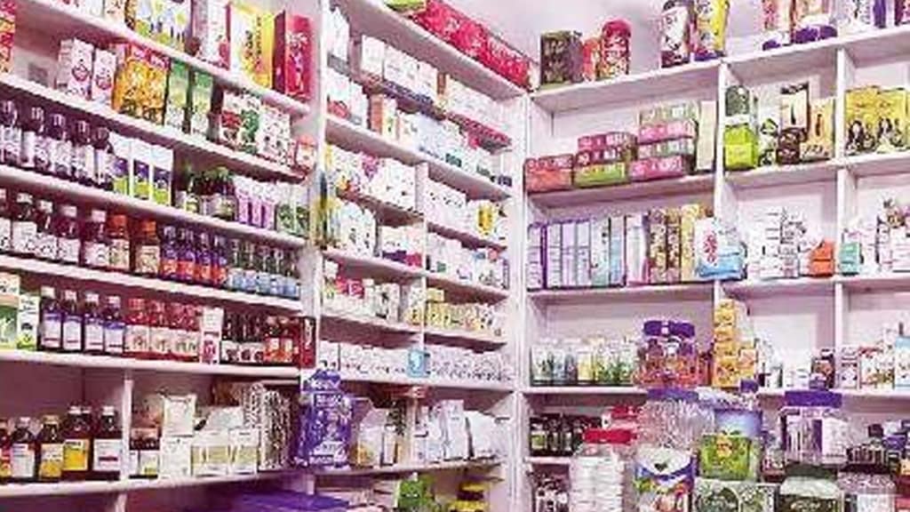 no pharmacists more than 200 drug stores Mumbai Thane