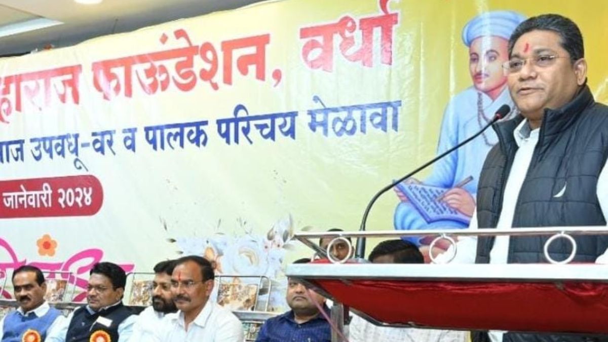 Elect me I give Bhavan to Teli Samaj says Former Minister Pramodbabu Shende