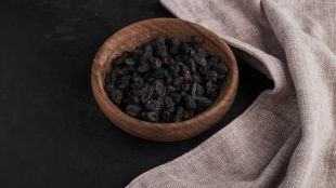 Soaked Raisins