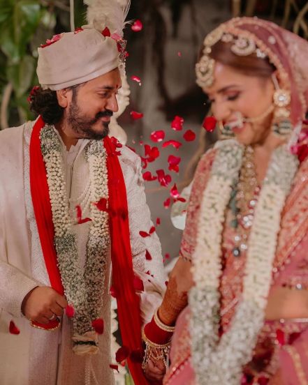 Asmita Sood marries boyfriend Siddh Mehta 
