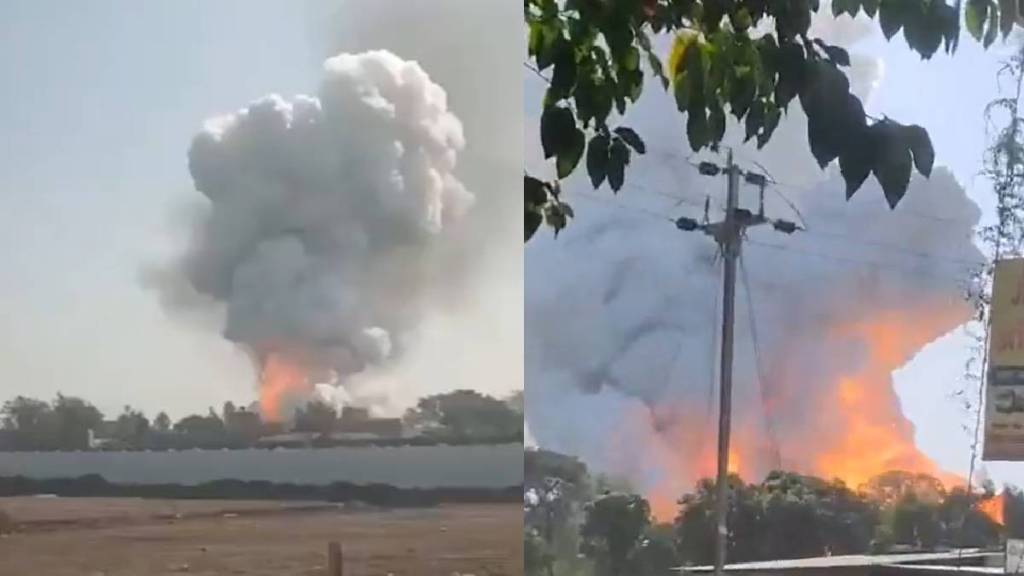 fire broke out inside a firecracker factory in Harda