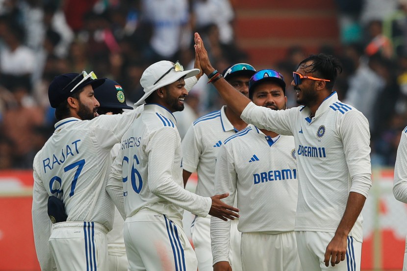 The Indian bowlers wrapped up the innings of the English team on the fourth day itself