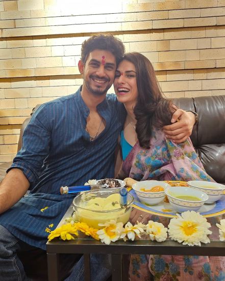 Kashmira Irani marries Akshat Saxena 