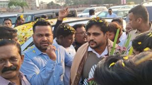 Shiv Sena city chief Mahesh Gaikwad released from hospital