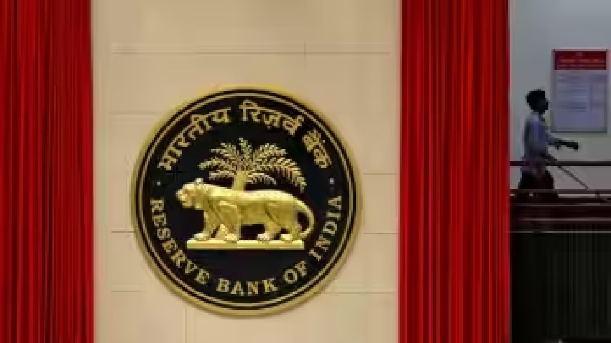 Investors adopted a cautious stance in the backdrop of monetary policy by the Reserve Bank