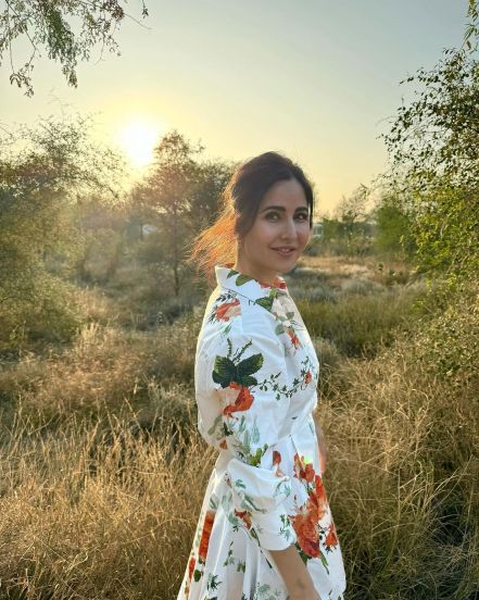नेहमीच तंदुरुस्त दिसणारी कतरिना कैफला जेवणाची खूप आवड आहे.