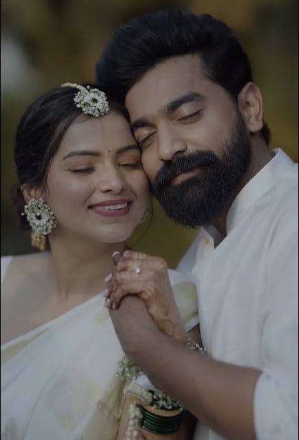 Titeeksha Tawde-got-married-to-drishyam-2-fame-Siddharth-Bodke