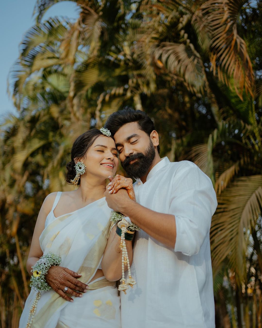 Titeeksha Tawde-got-married-to-drishyam-2-fame-Siddharth-Bodke