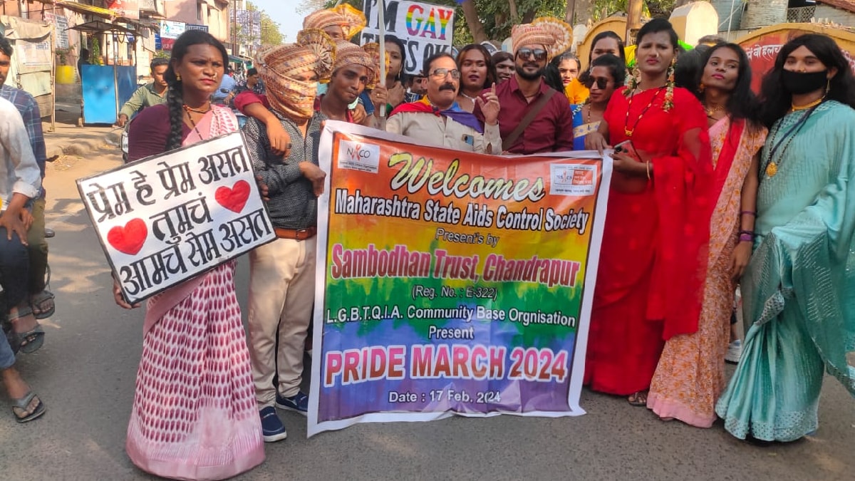 On behalf of Sambodhan Sanstha Kinnar Gay held a public awareness rally in Chandrapur city with a placard in hand