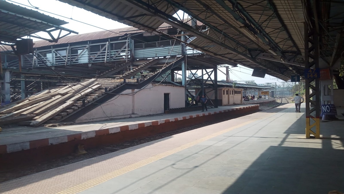 Dombivli railway station staircase