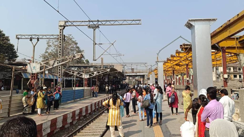 badlapur railway station, amenities, local train passengers