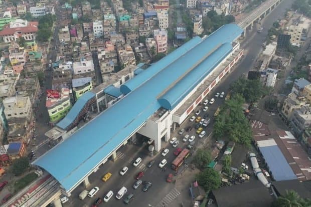 ऑरेंज लाईनवरील कोलकात्याच्या व्हीआयपी बाजार मेट्रो स्टेशनचे विहंगम दृश्य (इमेज/कोलकाता मेट्रो)