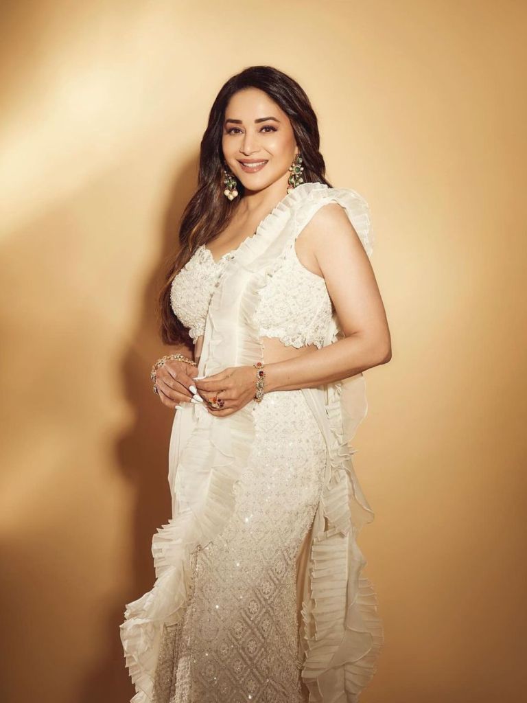 Madhuri Dixit Photos Fashion Tips Gujarati News