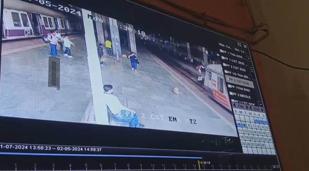 passengers push local train to save man Trapped Under Wheels at Vashi station