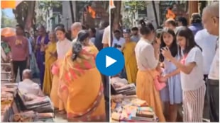 UK First Lady Akshata Murty visits Bengaluru book market with Narayana Murthy Video Viral