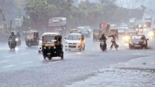 Heavy rain in Chandrapur city in the morning