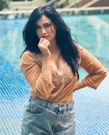 shwetatiwari10