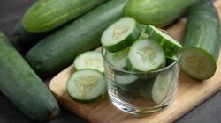 Cucumber Benefits : उन्हाळ्यात आवर्जून खा काकडी, आहारतज्ज्ञांनी सांगितले काकडीचे फायदे…