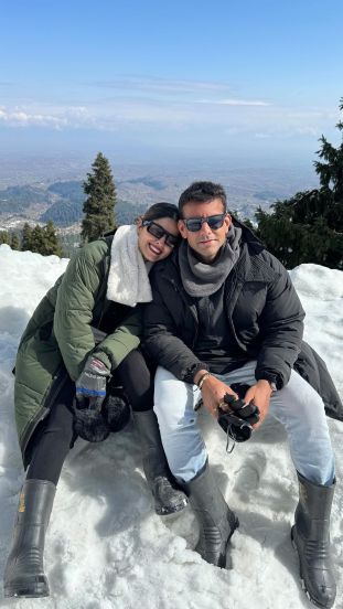 Abhidnya Bhave Mehul Pai Kashmir Vacation