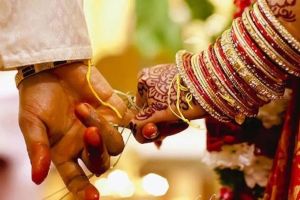 women Forcefully married with travels businessman and stolen 17 lakhs