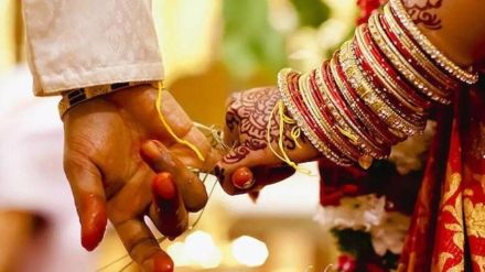 women Forcefully married with travels businessman and stolen 17 lakhs