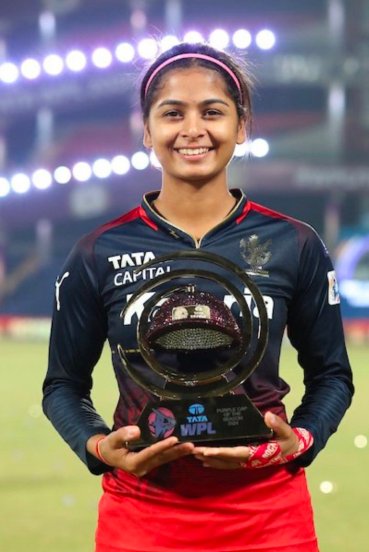 Purple Cap to Shreyanka Patil for taking most wickets in WPL 2024