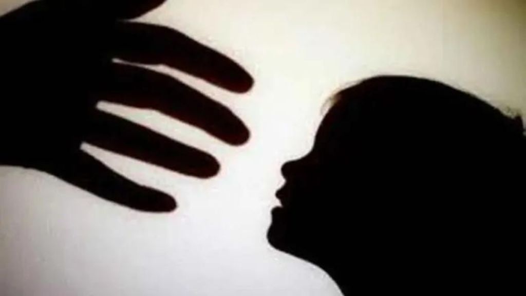 Kidnapping of a minor girl by giving lure of chocolate