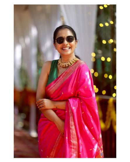 Marathi Actress Pink Saree Look