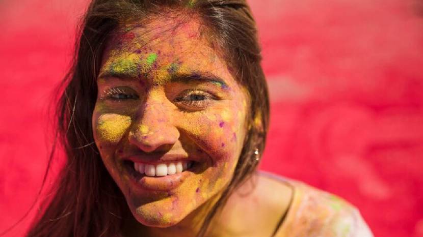 Holi 2024 Heres How You Can Take Off Colours Safely Save These Tips For Later