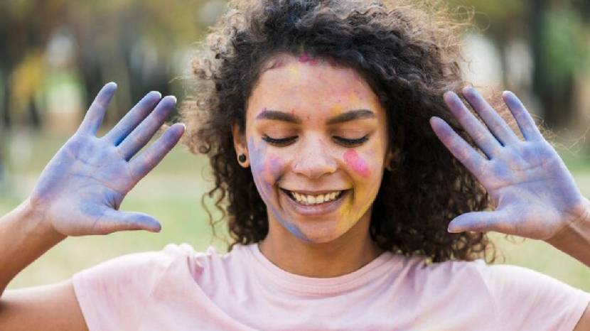 Holi 2024 Heres How You Can Take Off Colours Safely Save These Tips For Later