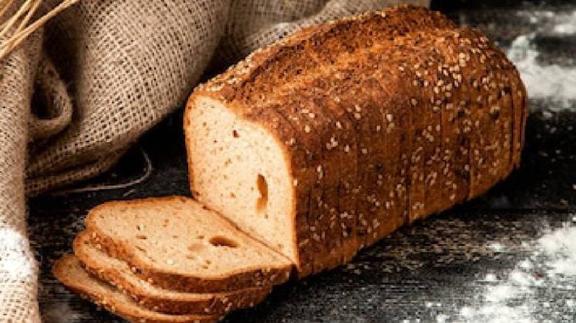 Why You Should Avoid Eating Bread Empty Stomach