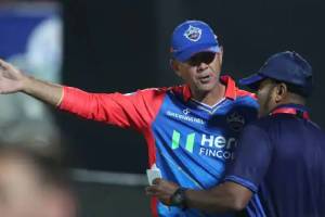 Ricky Ponting Argued With Umpire